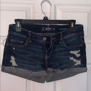 HOLLISTER SHORTS SIZE 1